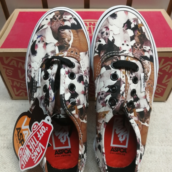 Vans x ASPCA Kids Authentic - Picture 2 of 8
